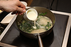 Šalátová polievka s feniklom - postup