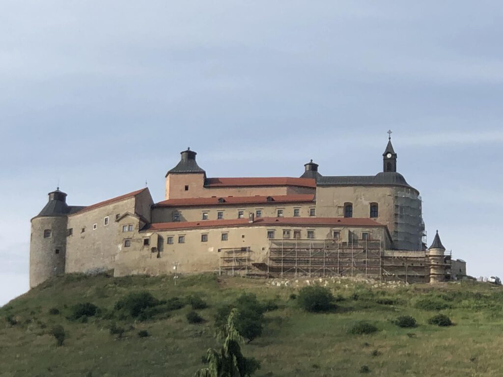 Práce na obnove hradu Krásna Hôrka napredujú podľa plánu