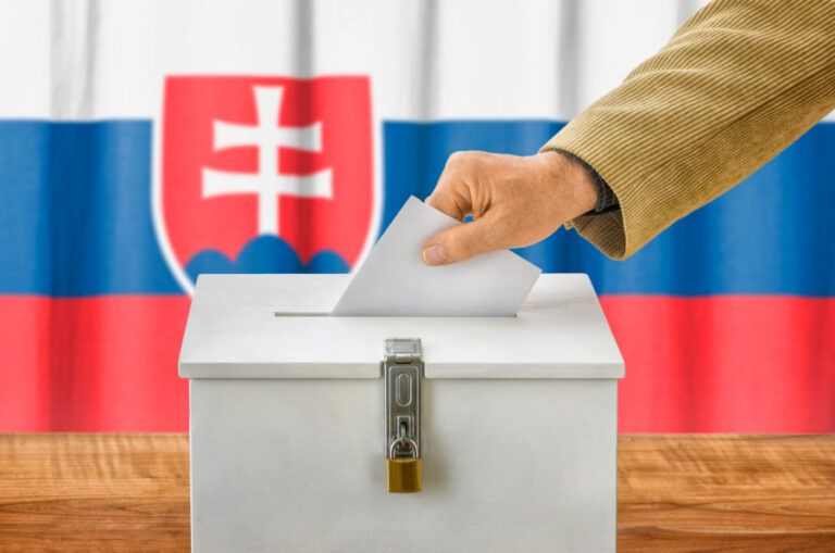 Na Slovensku sa začali 11. parlamentné voľby od Nežnej revolúcie
